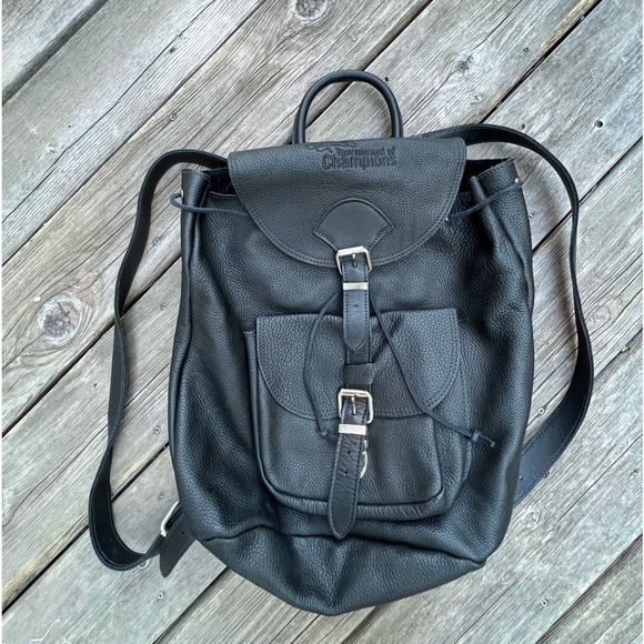 COPY - Vintage ROOTS CANADA Pebbled Leather Large Black Buckle drawstring backp… - Picture 16 of 16